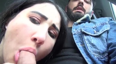 Румынская девушка глотает сперму таксиста за бесплатную дорогу