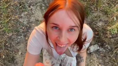 Минет на железной дороге от грудастой украинки из деревни